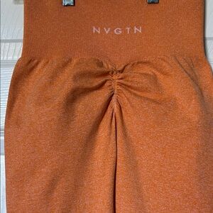 NVGTN Seamless Scrunch-Butt Leggings